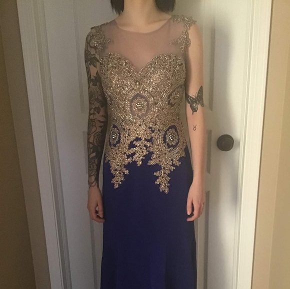 Prom royal blue dress - Picture 3 of 3